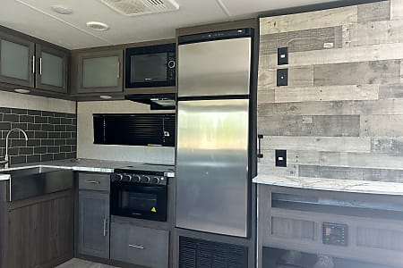 Travel trailer