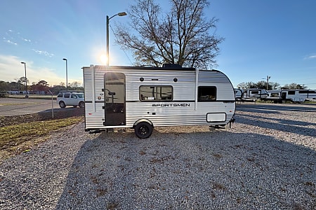 Travel trailer