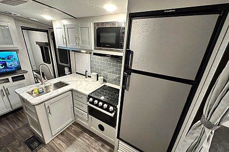 Travel trailer