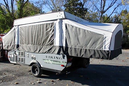 Folding trailer