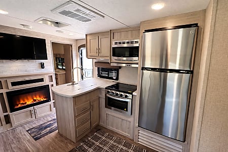 Travel trailer
