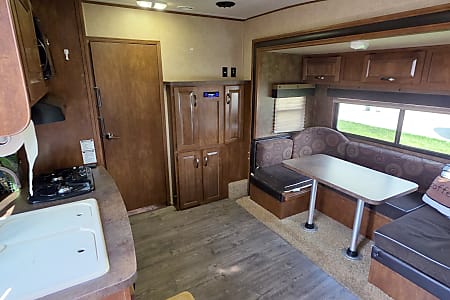 Toy hauler