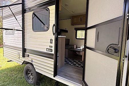 Travel trailer