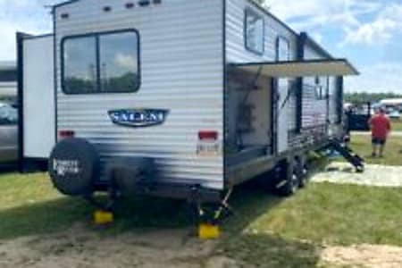 Travel trailer