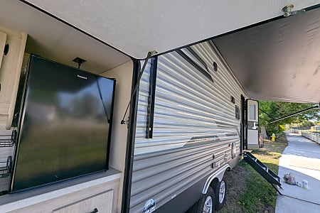 Travel trailer