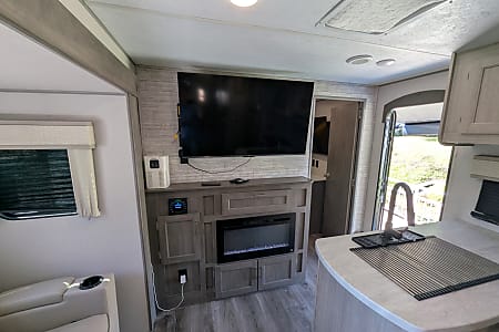 Travel trailer