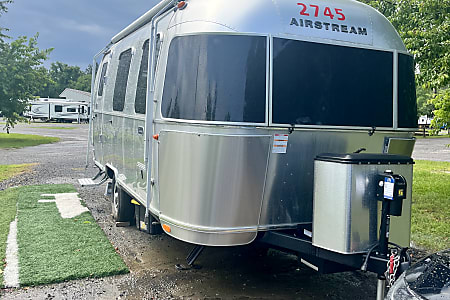 Travel trailer