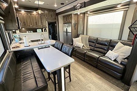 Fifth-wheel
