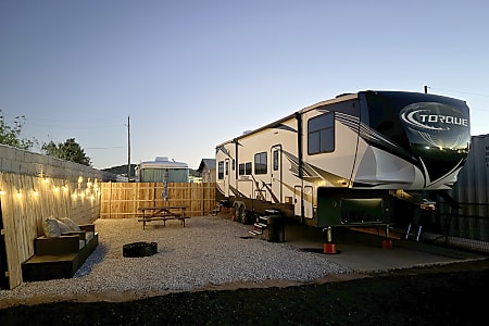 Fifth-wheel