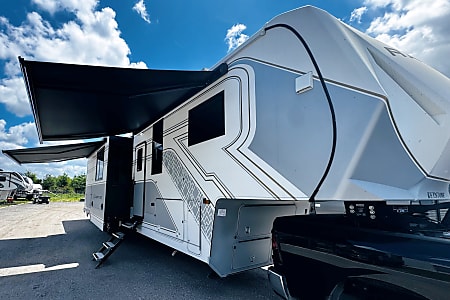 Fifth-wheel