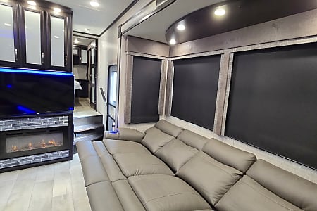 Fifth-wheel