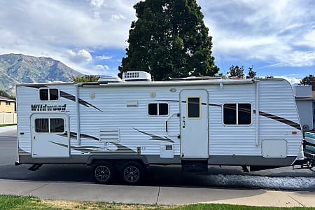 Travel trailer
