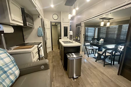 Fifth-wheel