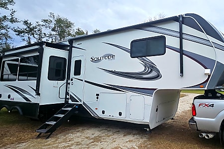 Fifth-wheel
