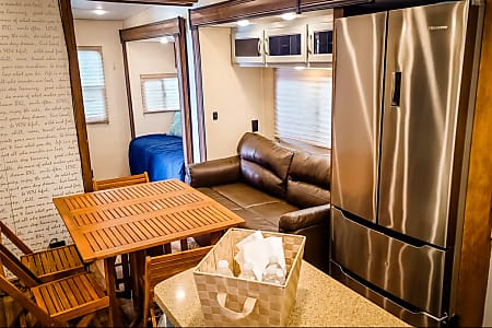 Fifth-wheel