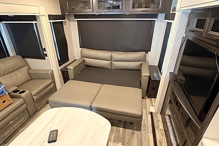 Travel trailer