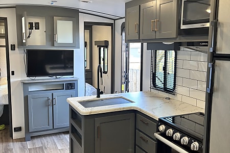 Travel trailer