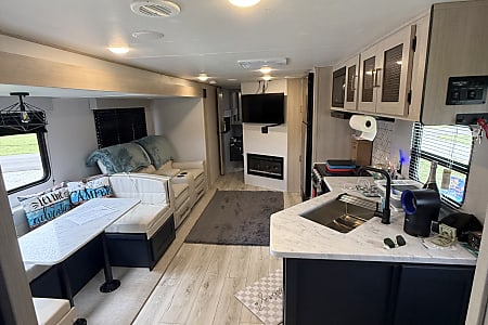 Travel trailer