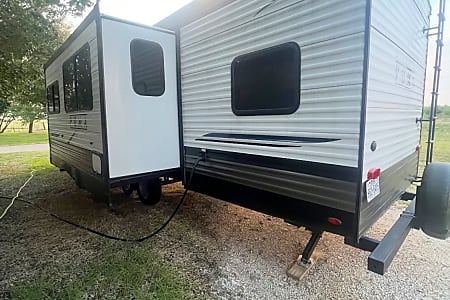Travel trailer