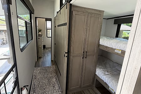 Fifth-wheel