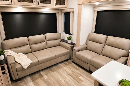 Fifth-wheel