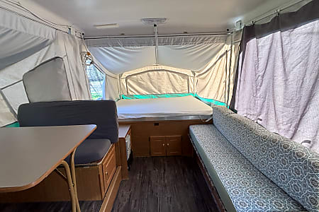 Folding trailer