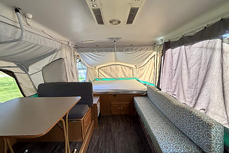 Folding trailer