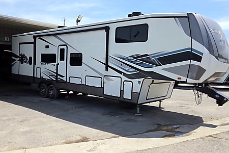 Fifth-wheel