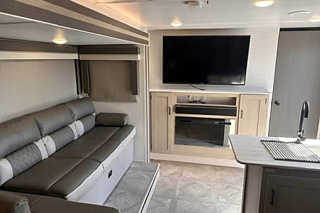 Travel trailer