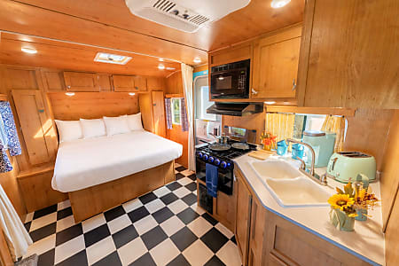 Travel trailer