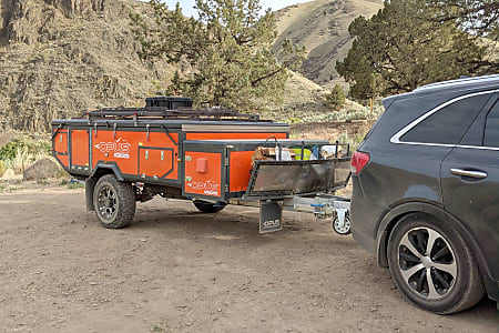 Folding trailer