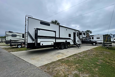 Fifth-wheel