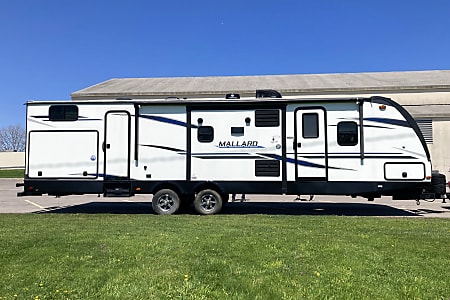 Travel trailer