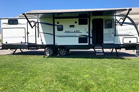 Travel trailer