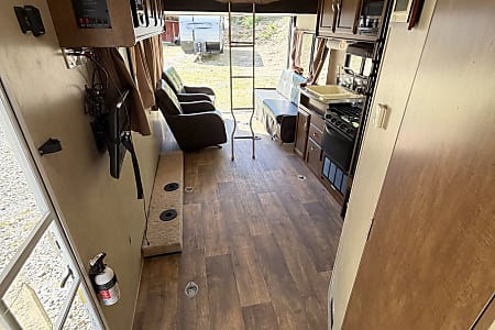 Toy hauler