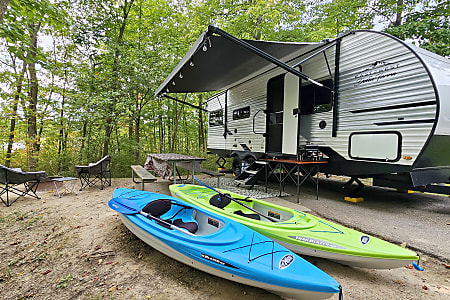 Travel trailer
