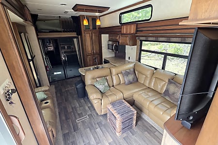 Fifth-wheel