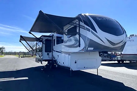 Travel trailer