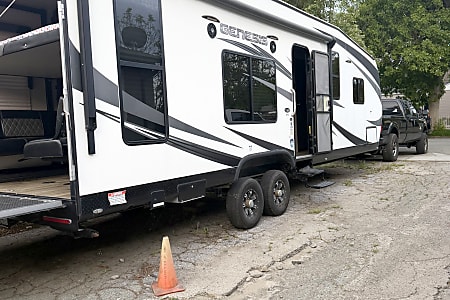Toy hauler