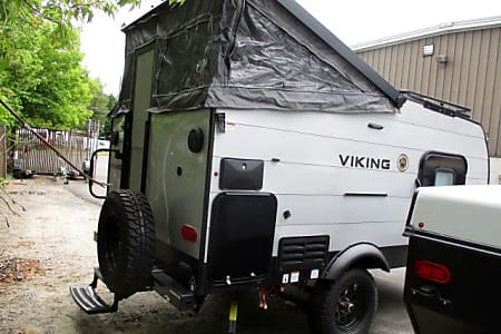Folding trailer