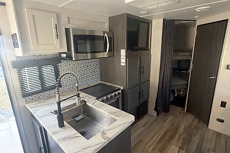 Travel trailer