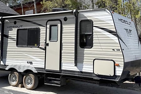Travel trailer