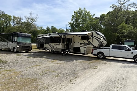 Fifth-wheel