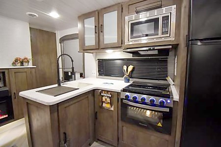 Travel trailer
