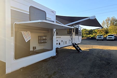 Travel trailer