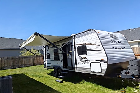Travel trailer