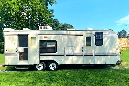 Travel trailer
