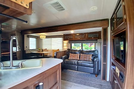 Travel trailer