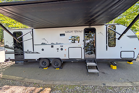 Travel trailer