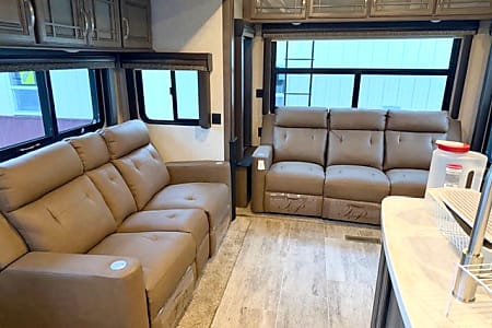 Fifth-wheel